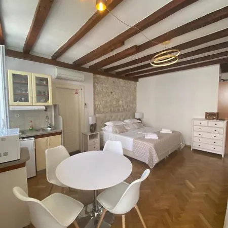 Apartament Palace Residences *